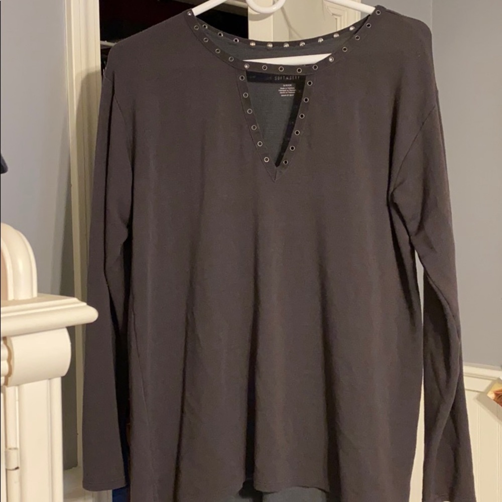 American Eagle top